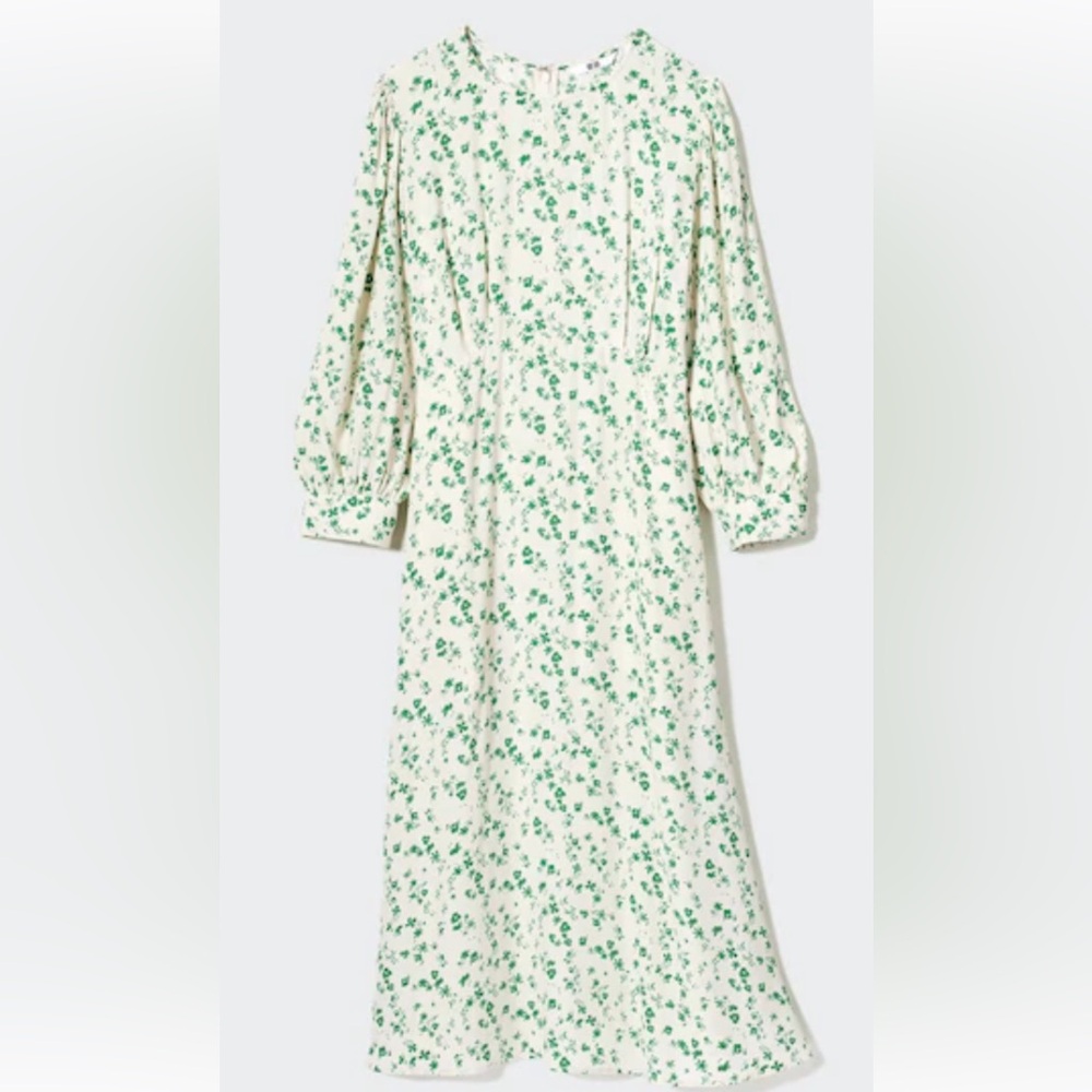 Uniqlo Green Floral Midi Dress pockets. Size large. 3/4 sleeves. EUC.
